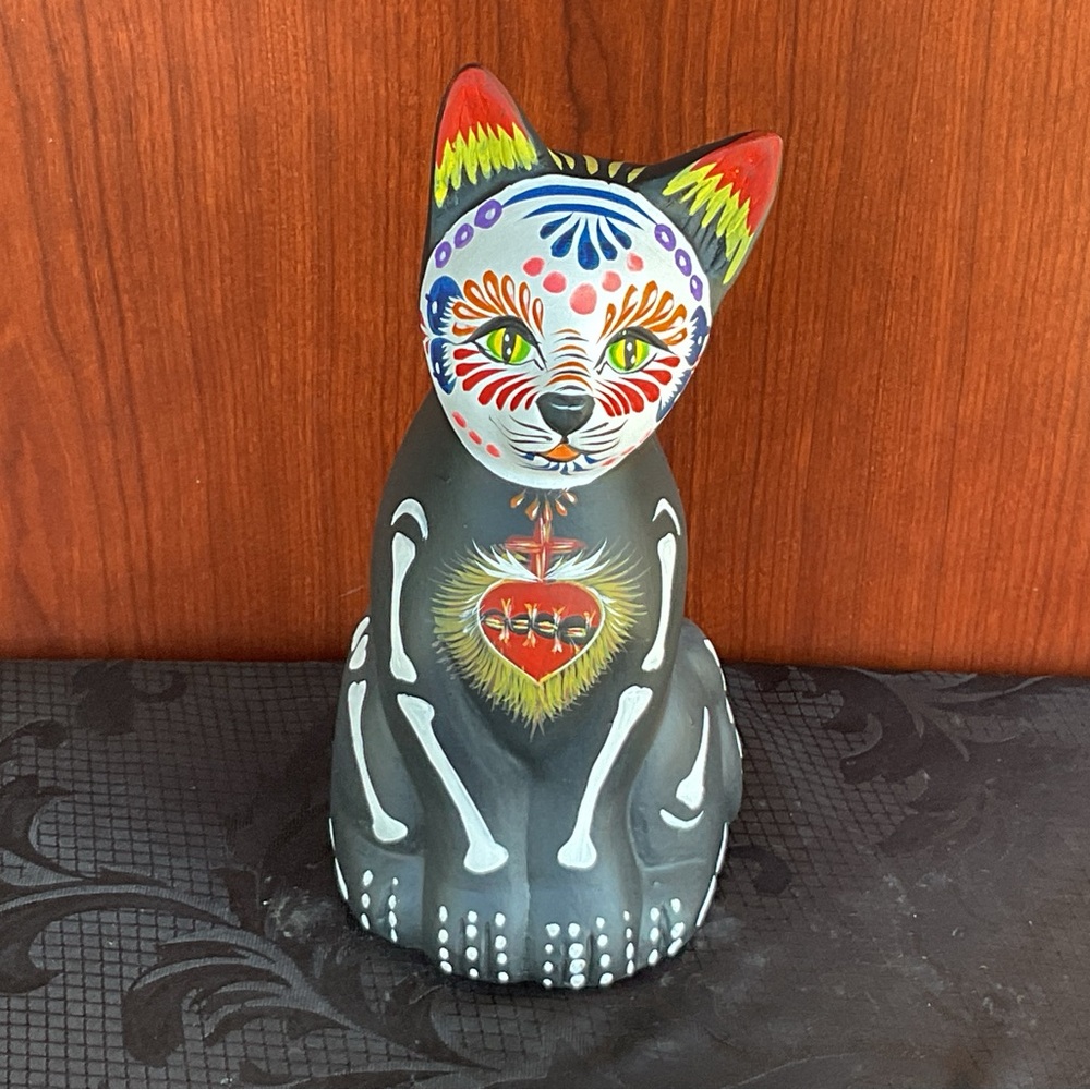 Hands painted Katrina cat